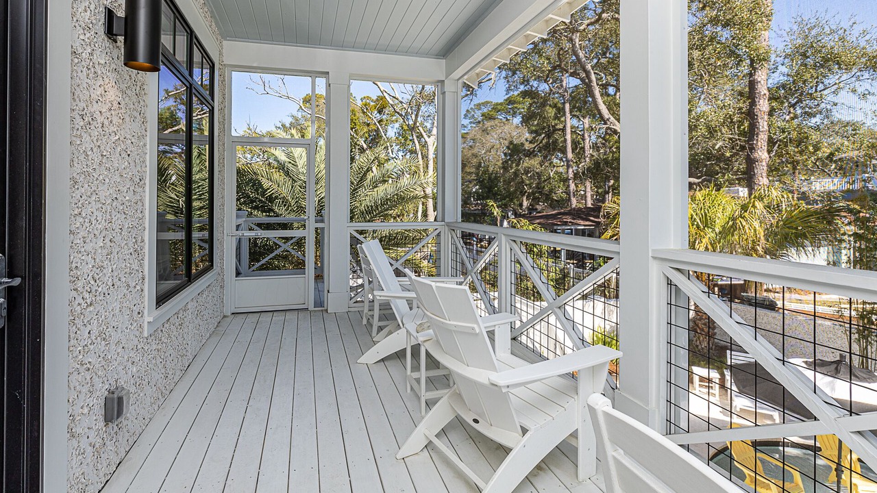 Photo of Patio Balcony in East Beach