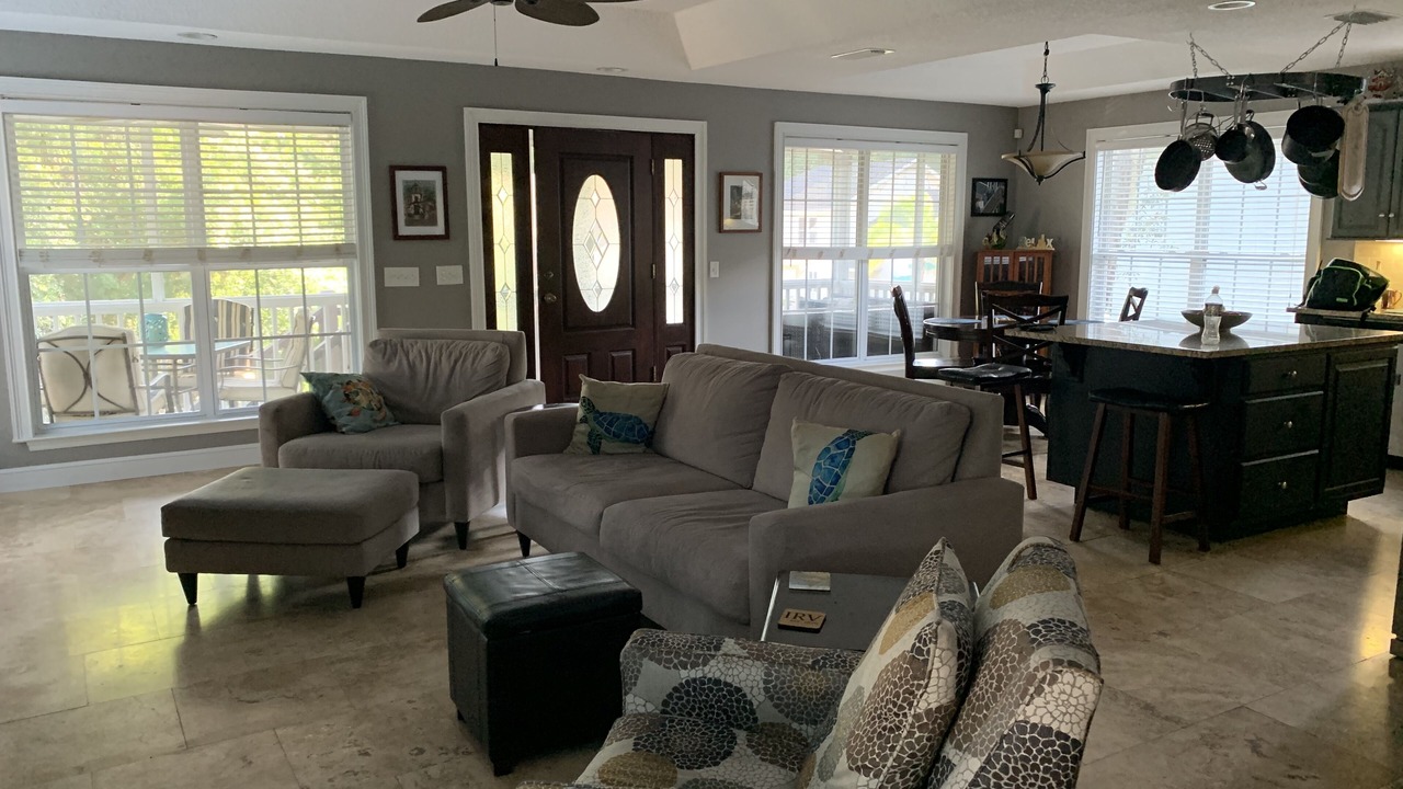 Photo of Livingroom in Saint Simons Island