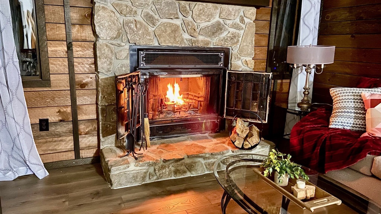 Photo of Livingroom in Waynesville
