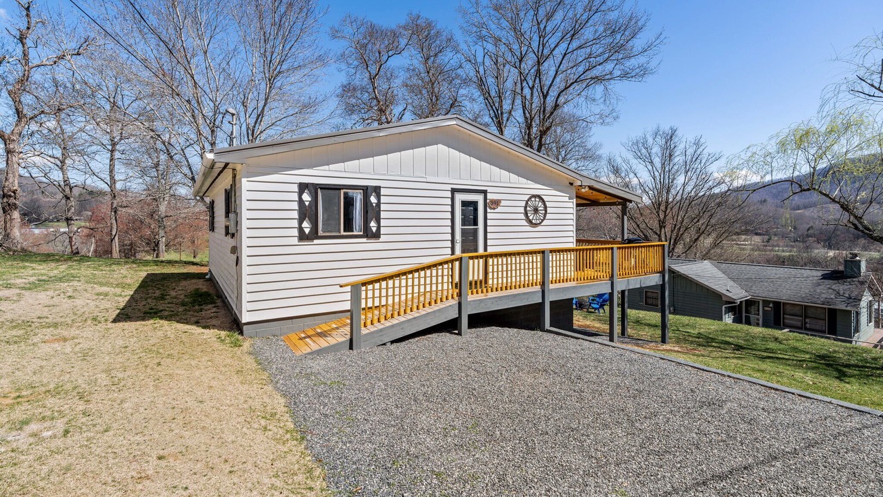 Photo of Outdoor in Waynesville