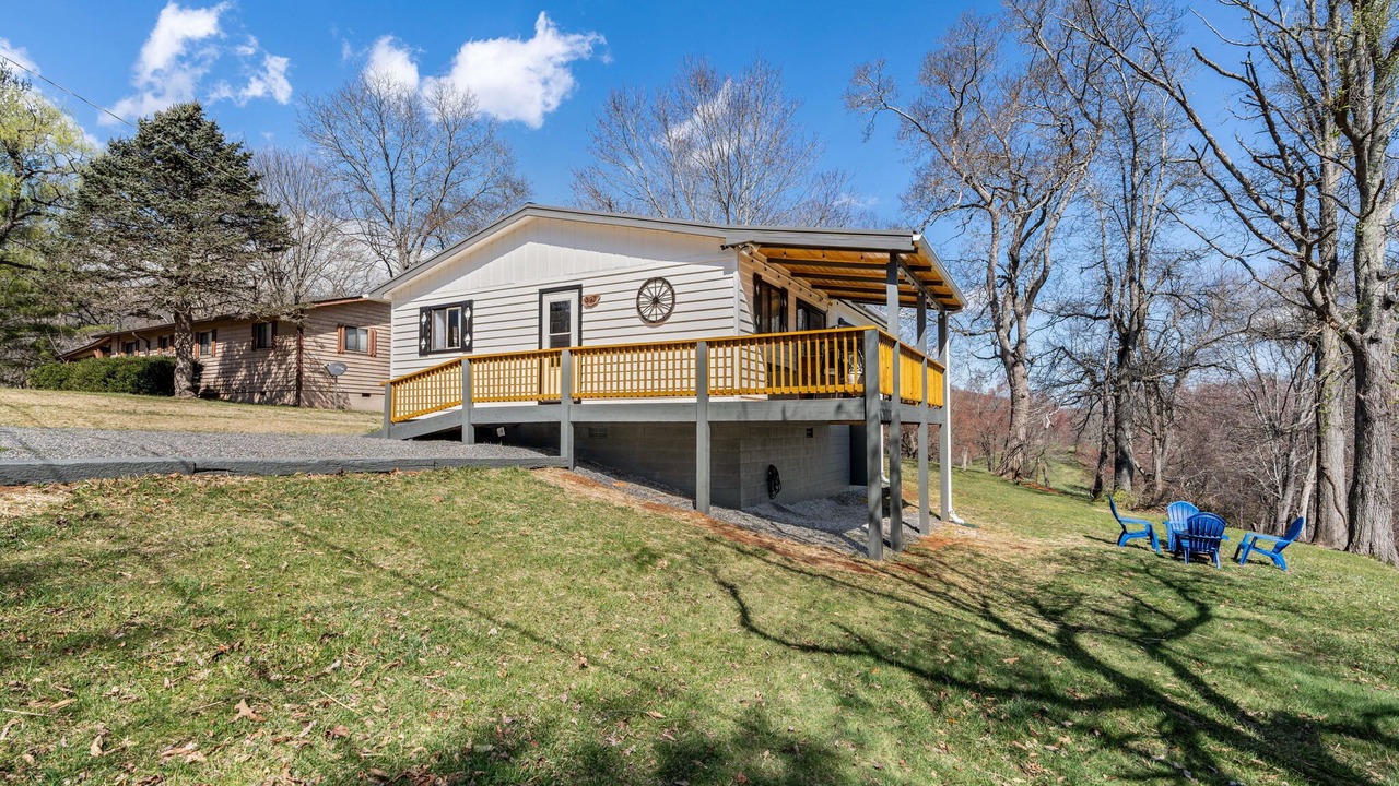 Photo of Outdoor in Waynesville
