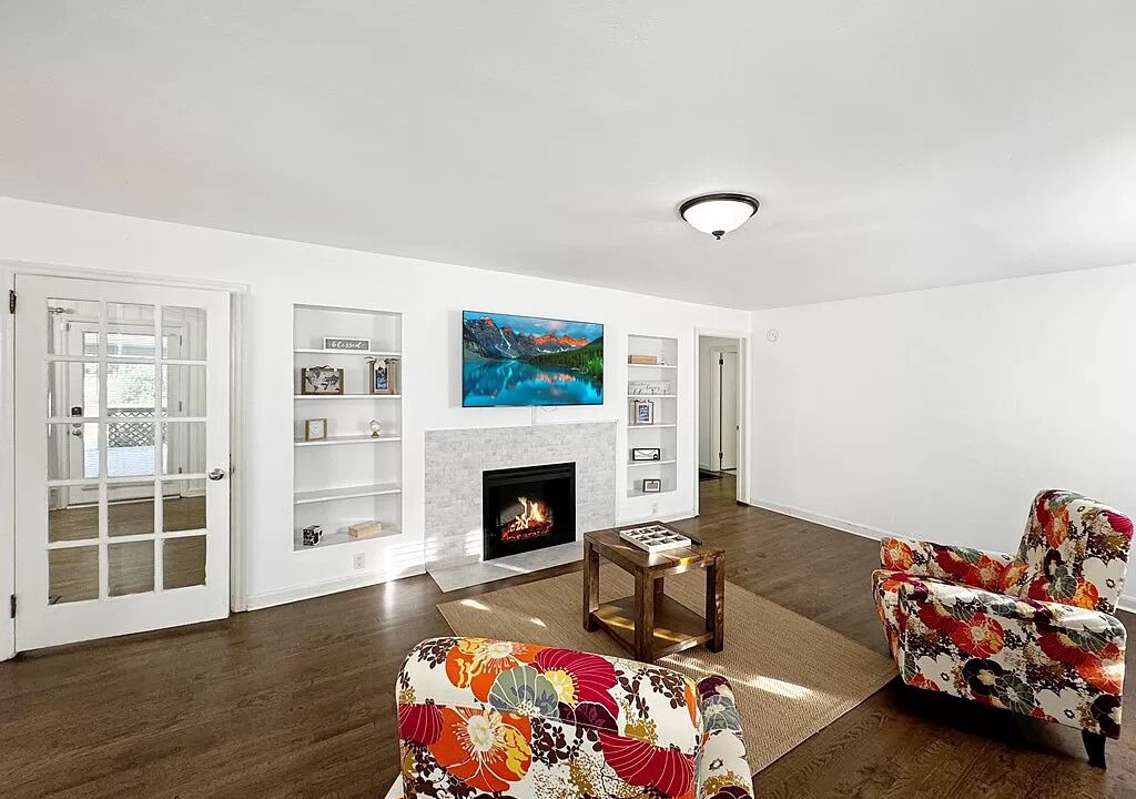 Photo of Livingroom in Bainbridge