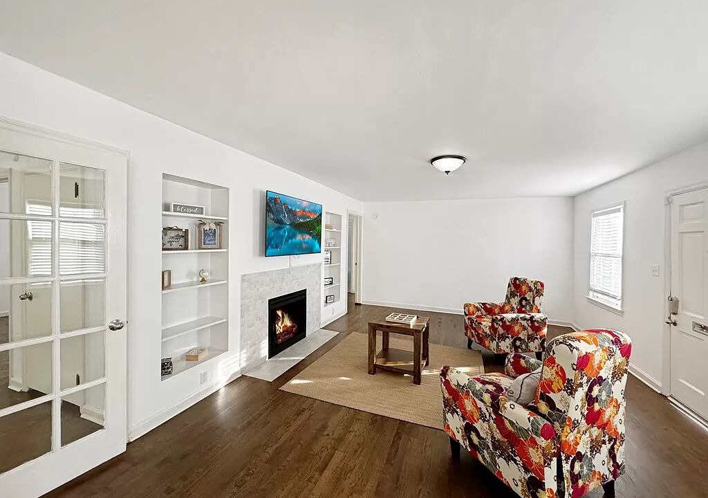 Photo of Livingroom in Bainbridge
