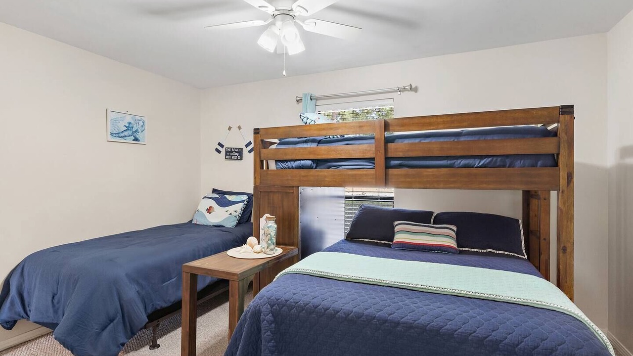 Photo of Bedroom in Miramar Beach