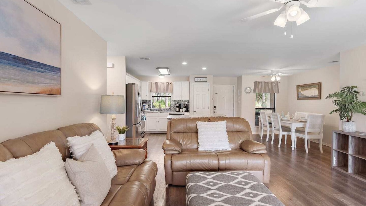 Photo of Livingroom in Miramar Beach