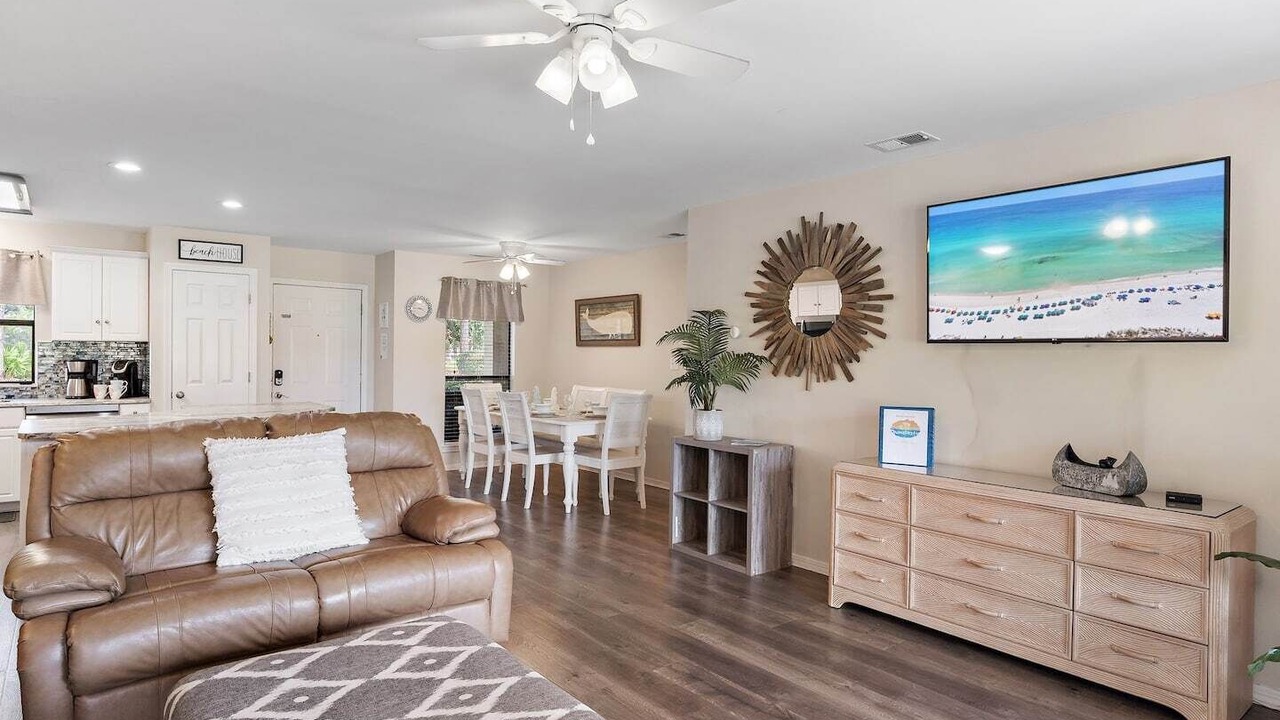 Photo of Livingroom in Miramar Beach