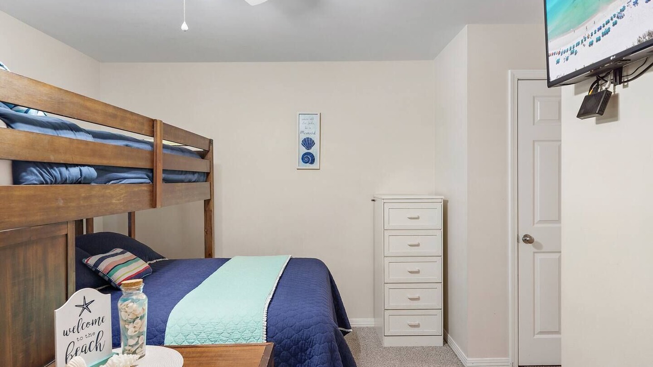 Photo of Bedroom in Miramar Beach