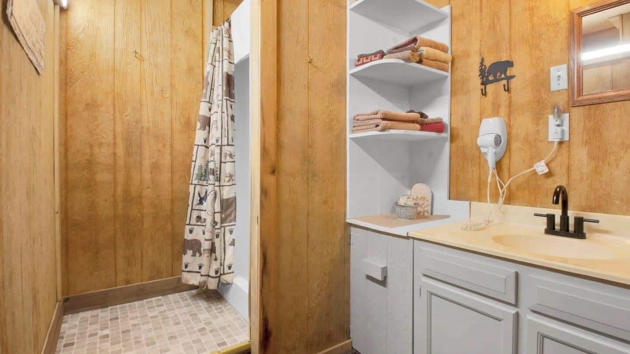 Photo of Bathroom in Gatlinburg