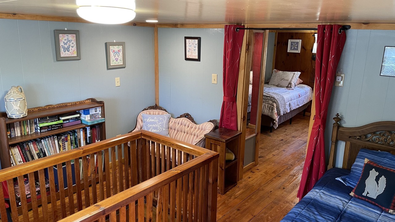 Photo of Bedroom in Hot Springs