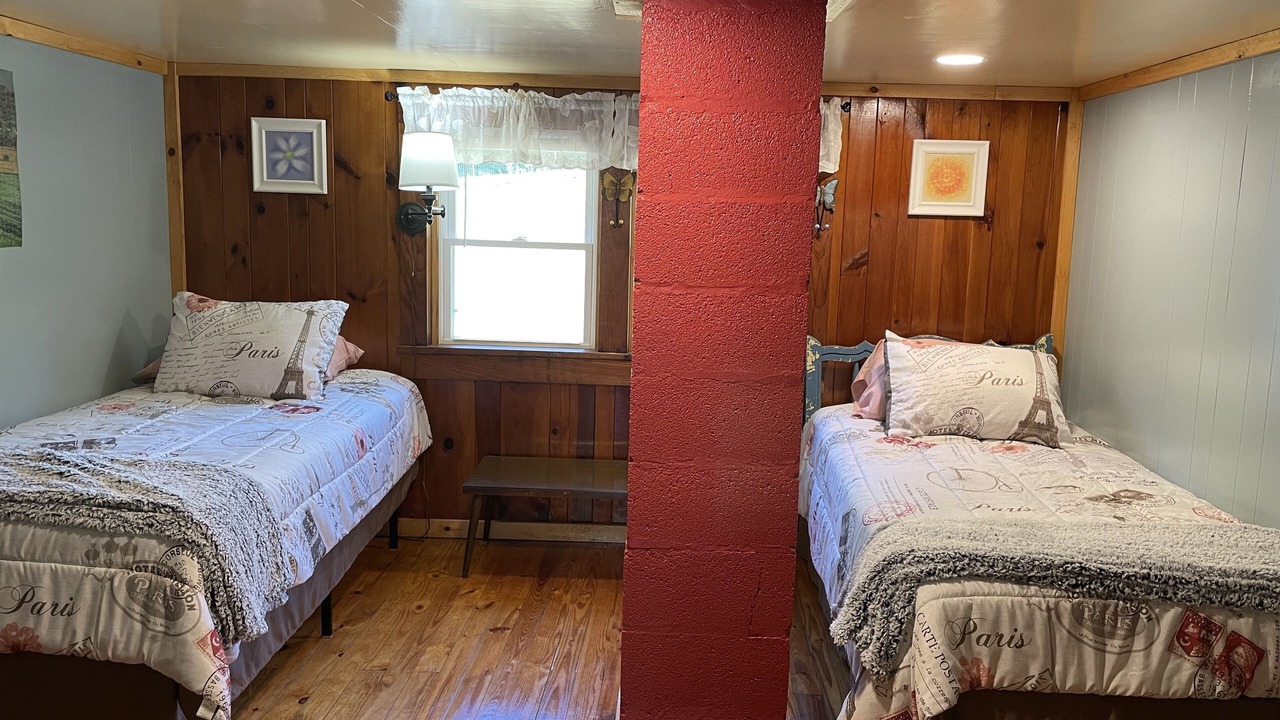 Photo of Bedroom in Hot Springs