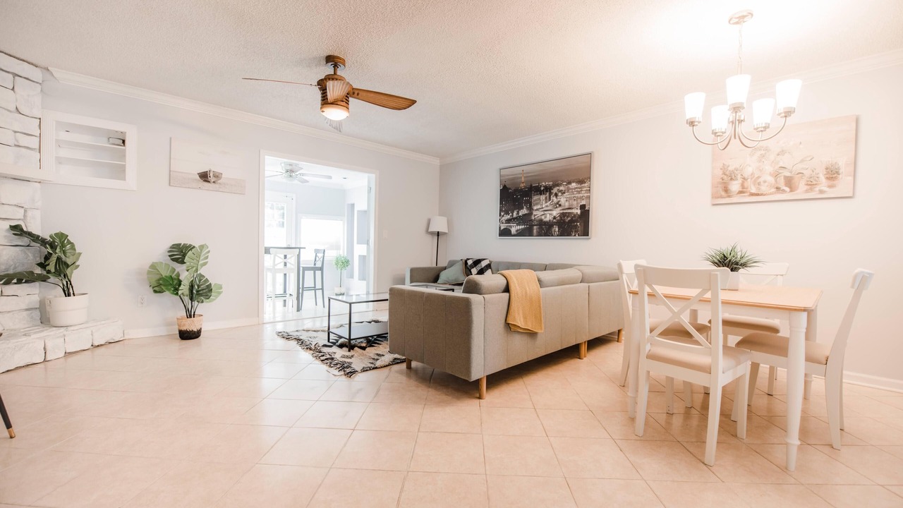 Photo of Livingroom in Arlington