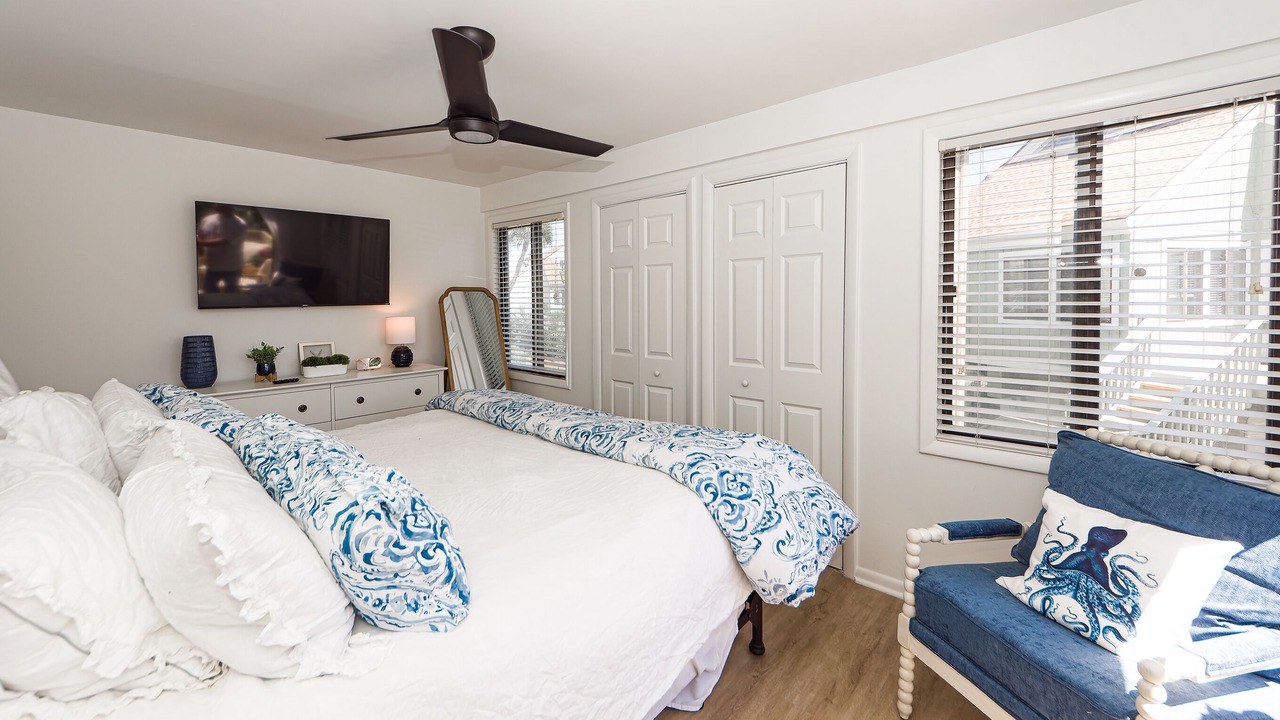 Photo of Bedroom in Sealoft Villas