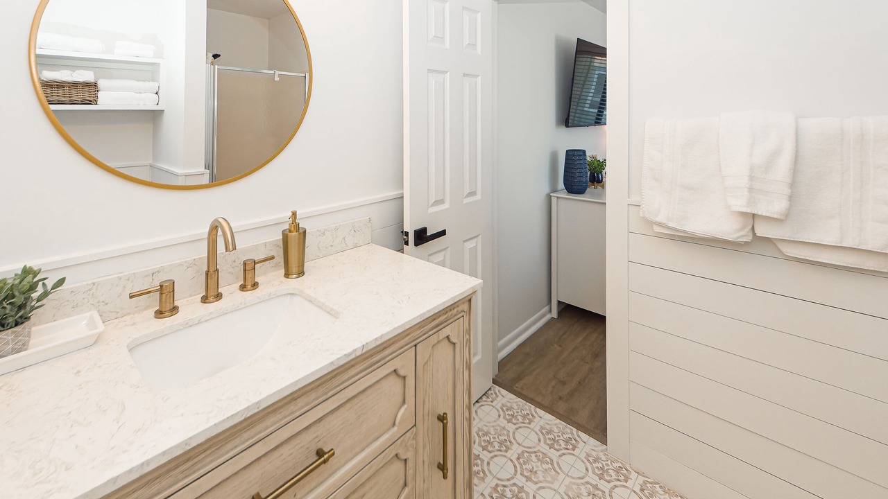 Photo of Bathroom in Sealoft Villas