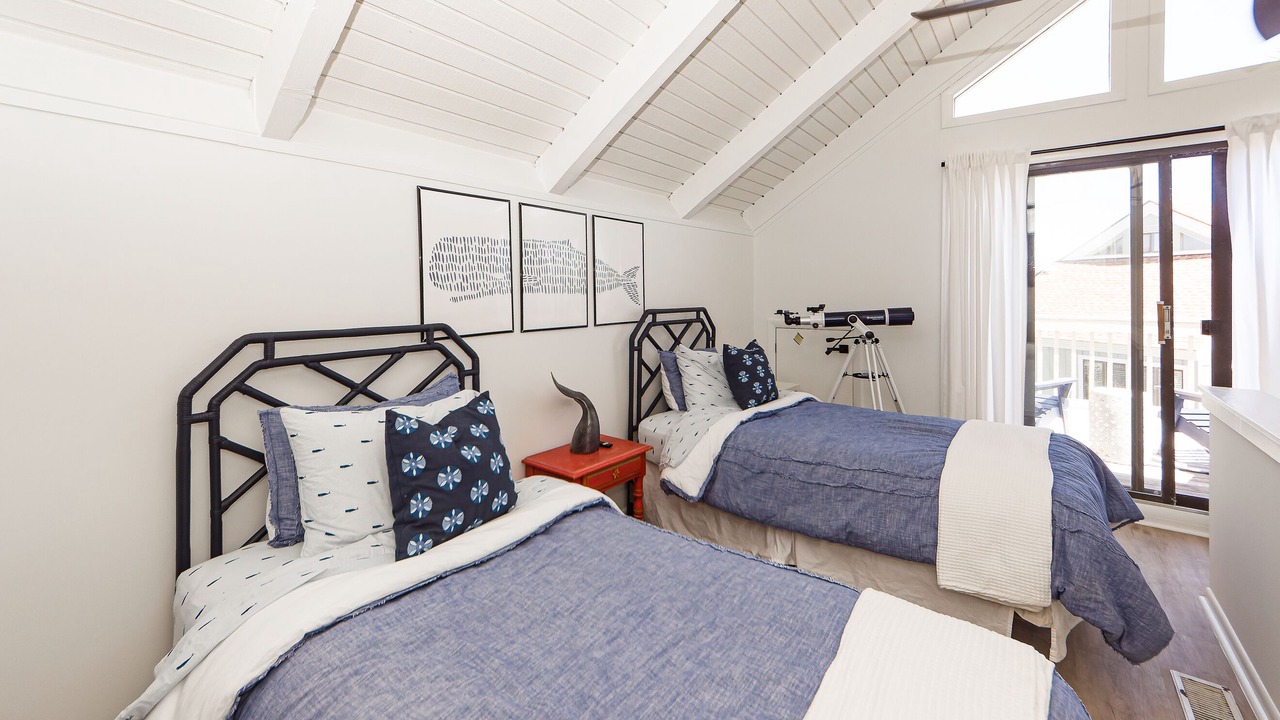 Photo of Bedroom in Sealoft Villas