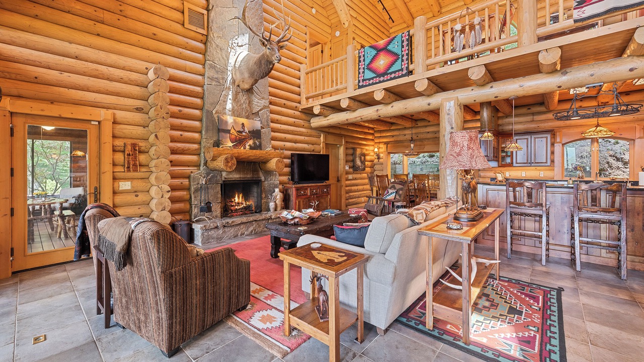 Photo of Livingroom in Waynesville