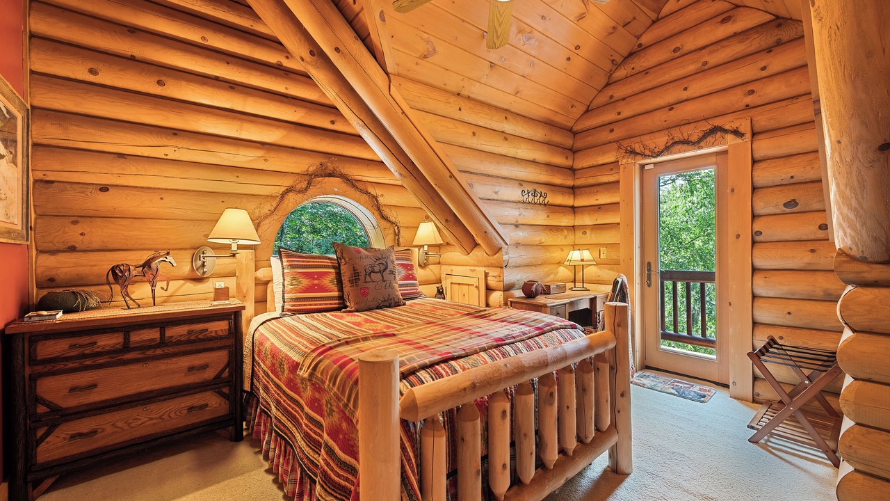 Photo of Bedroom in Waynesville