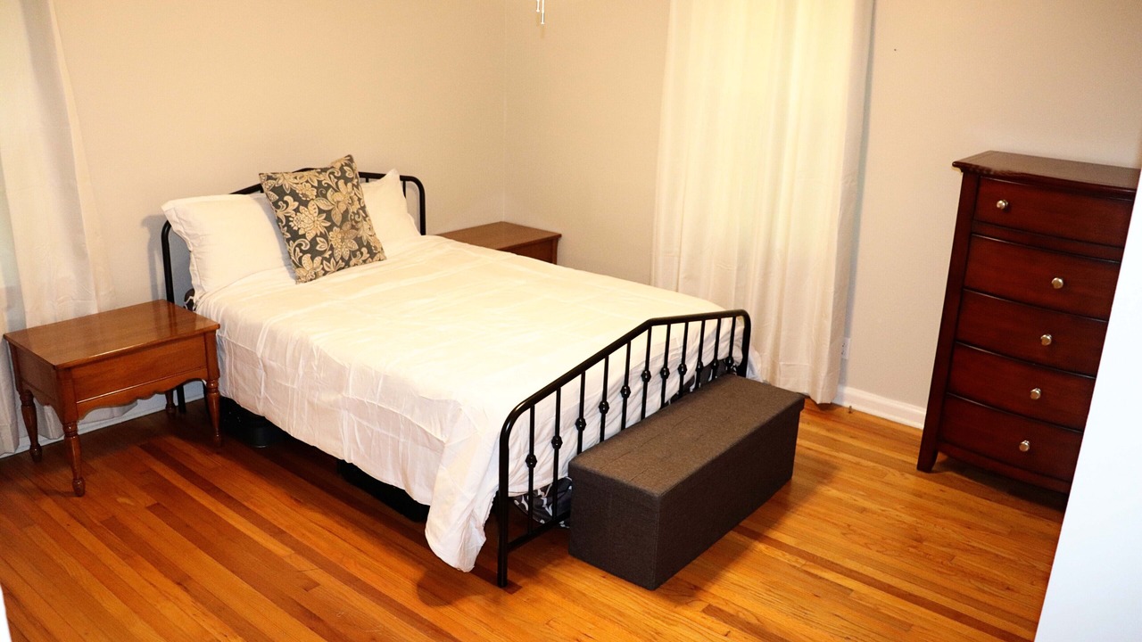 Photo of Bedroom in Macon