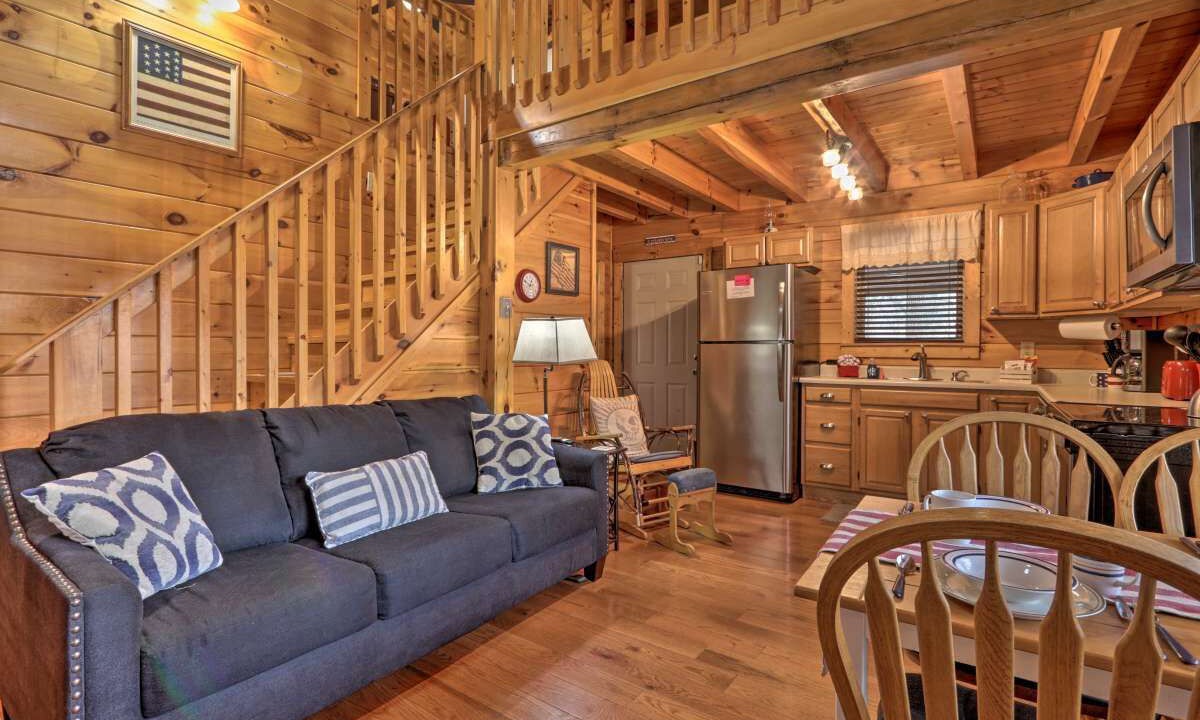 Photo of Livingroom in Cosby