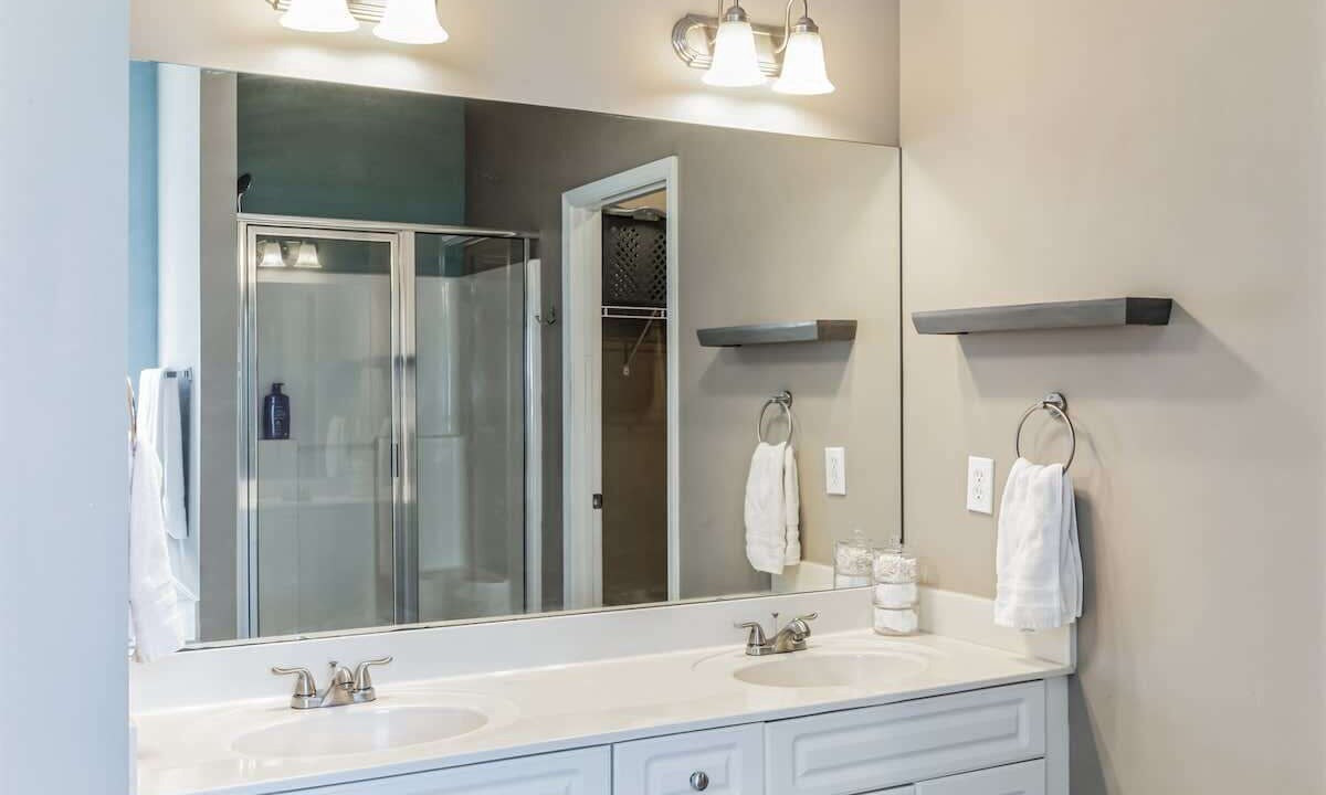 Photo of Bathroom in Harvest