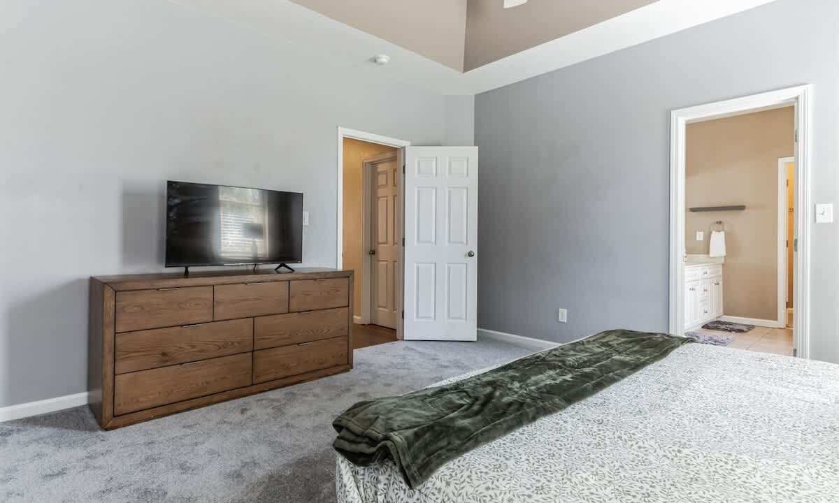 Photo of Bedroom in Harvest