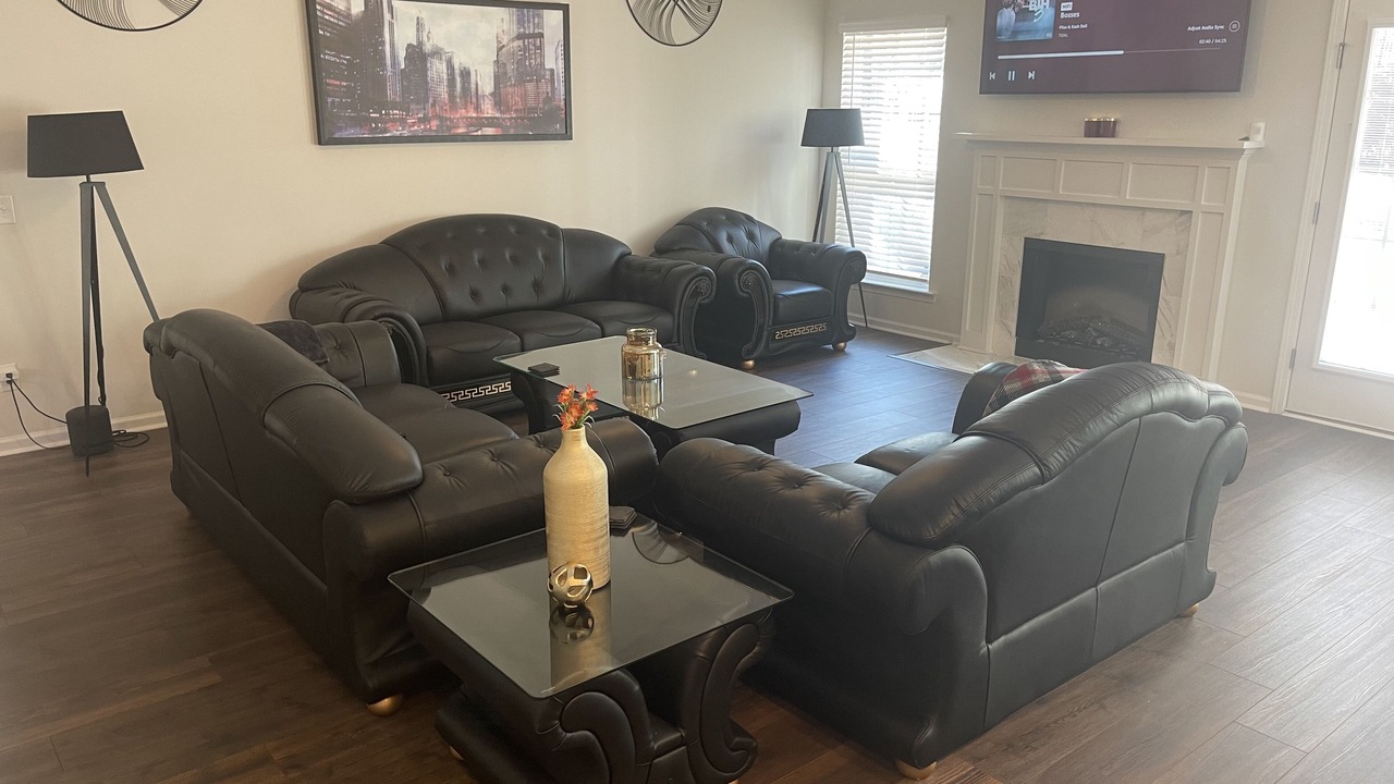 Photo of Livingroom in Eden