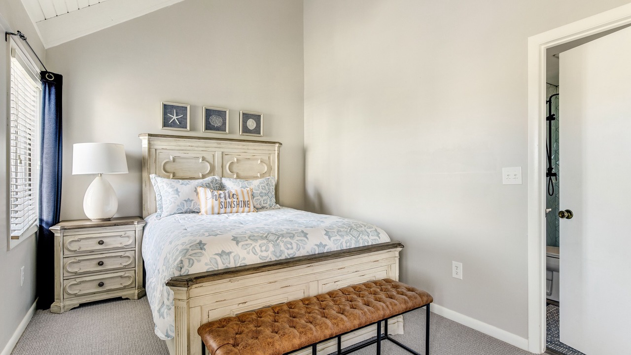 Photo of Bedroom in Sealoft Villas