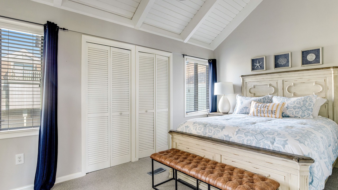 Photo of Bedroom in Sealoft Villas