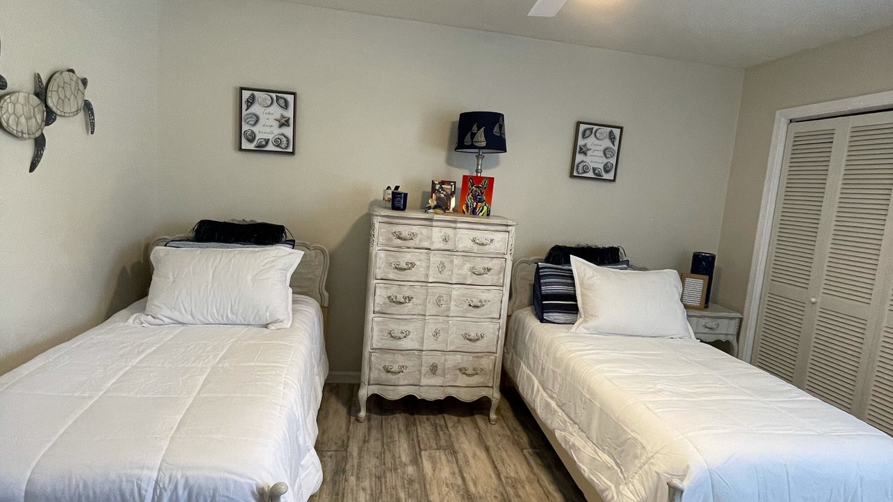 Photo of Bedroom in Saint Simons Island
