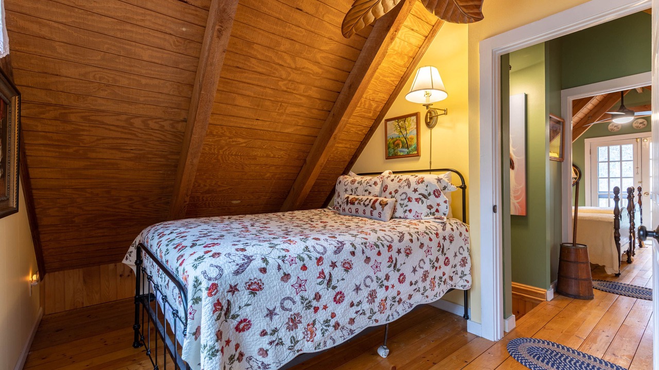 Photo of Bedroom in Elk Park