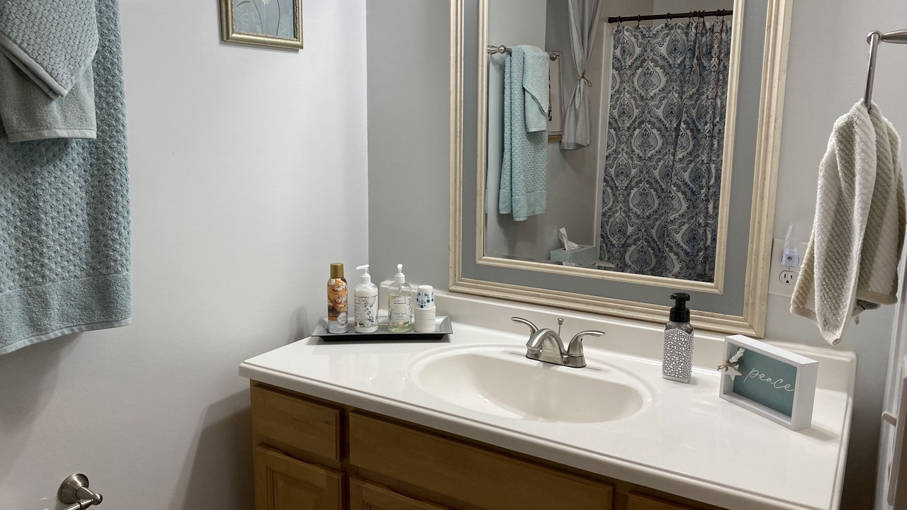 Photo of Bathroom in Kodak
