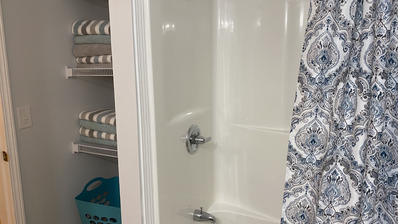 Photo of Bathroom in Kodak