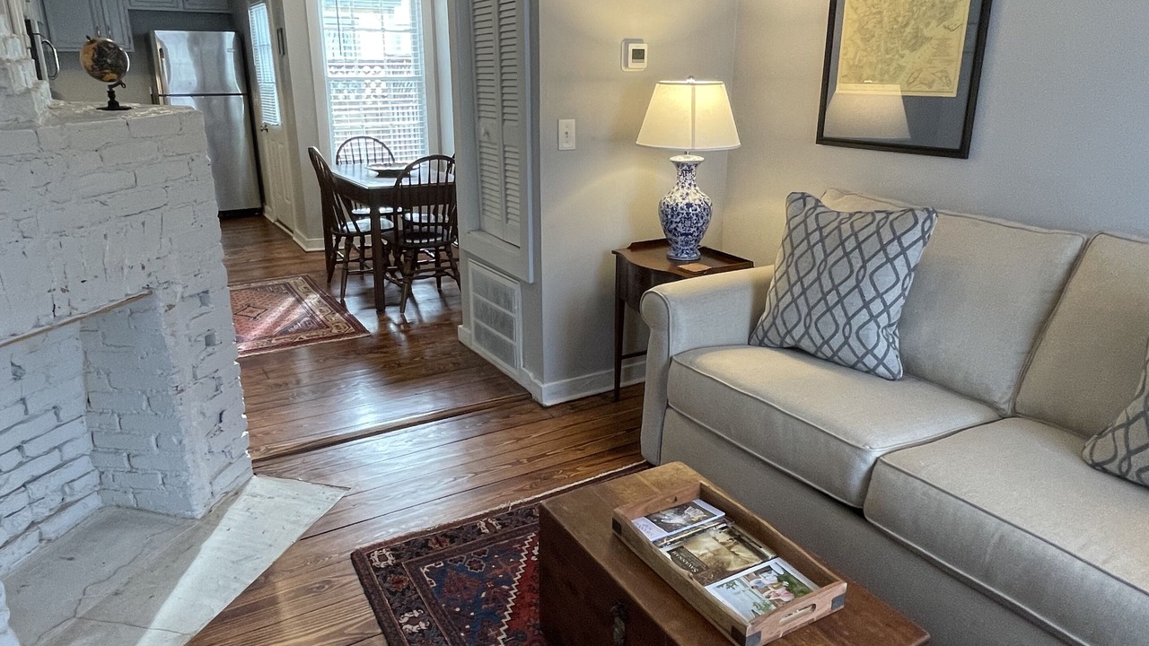 Photo of Livingroom in Historic Downtown Savannah