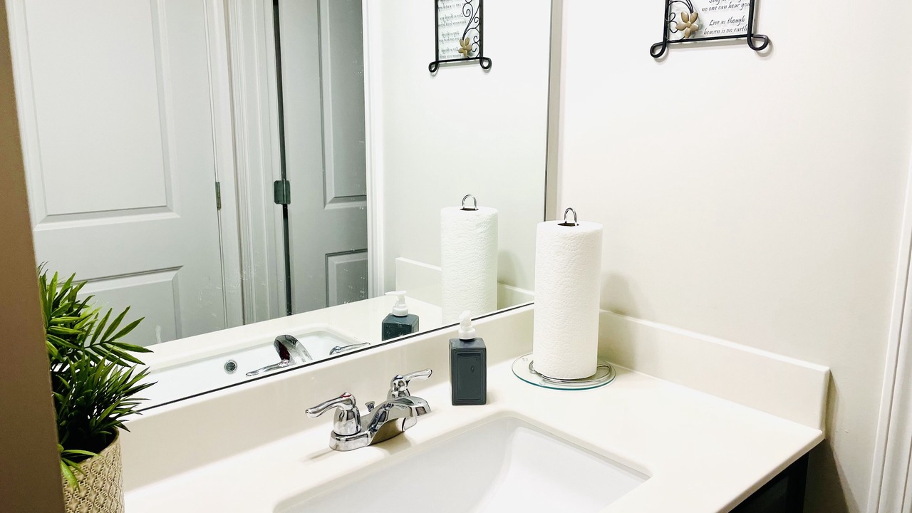Photo of Bathroom in Riverdale