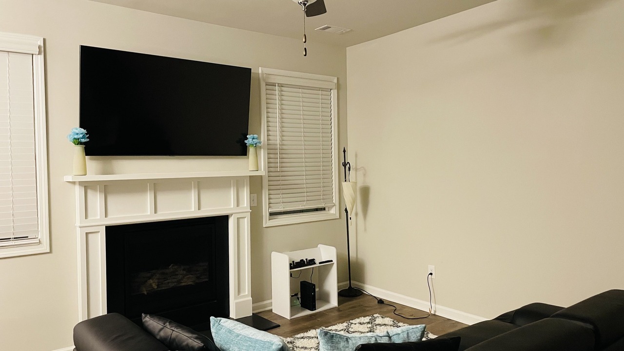 Photo of Livingroom in Riverdale