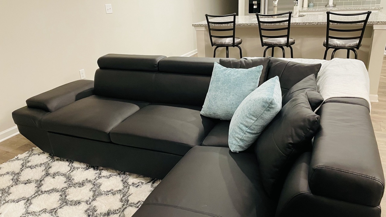 Photo of Livingroom in Riverdale