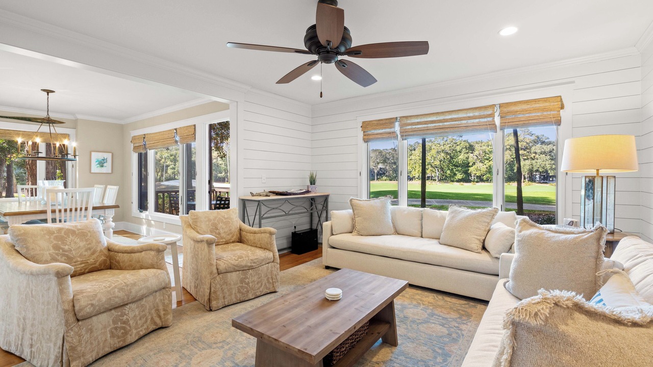 Photo of Livingroom in West Beach Village