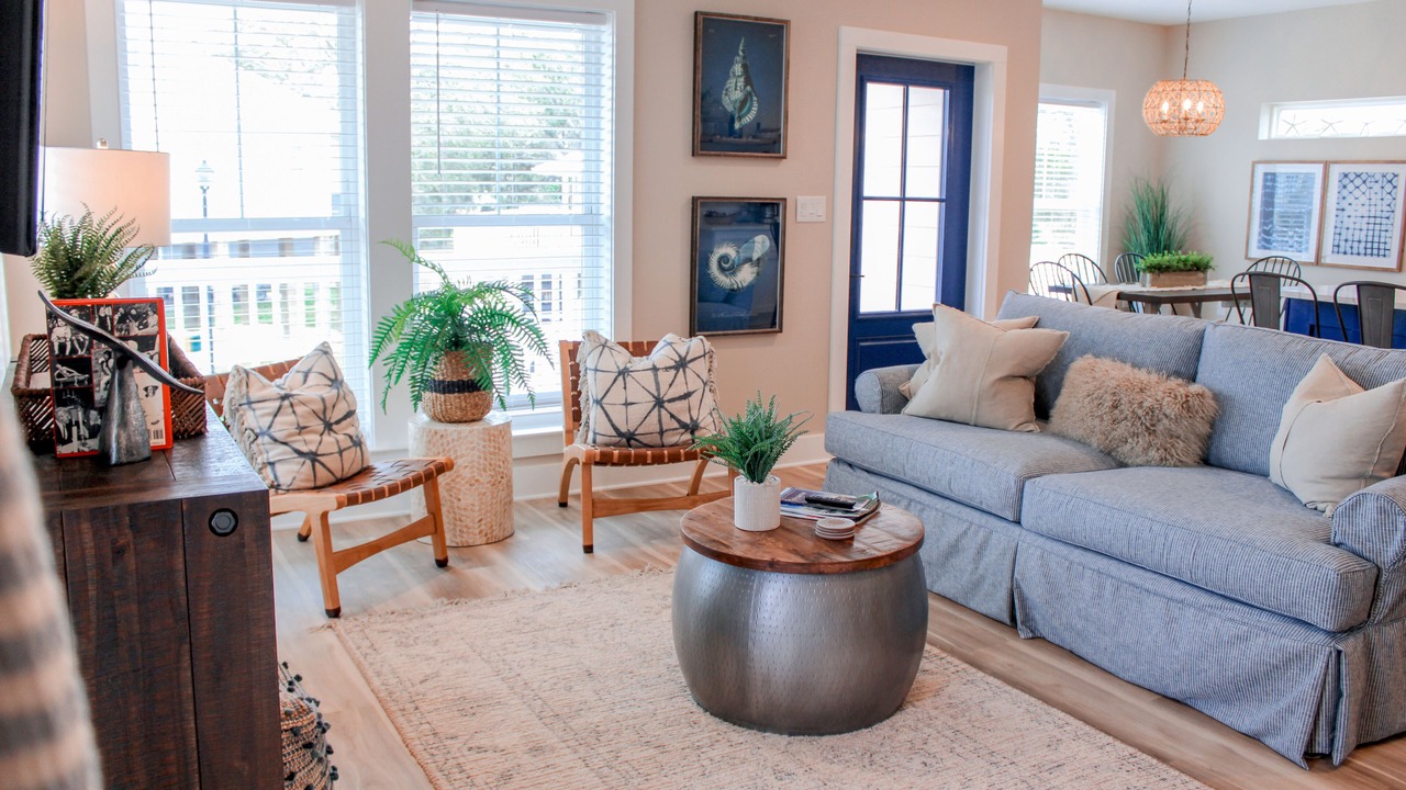 Photo of Livingroom in Long Beach
