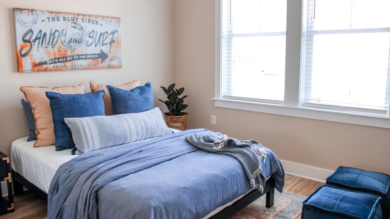 Photo of Bedroom in Long Beach