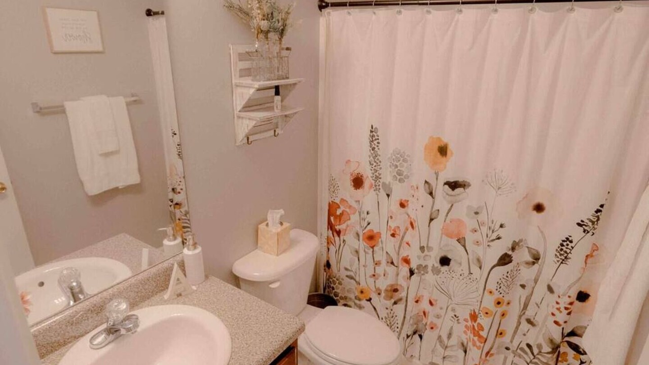 Photo of Bathroom in Houston County