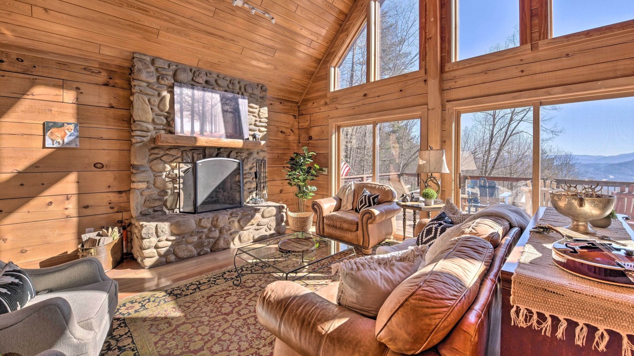 Photo of Livingroom in Waynesville