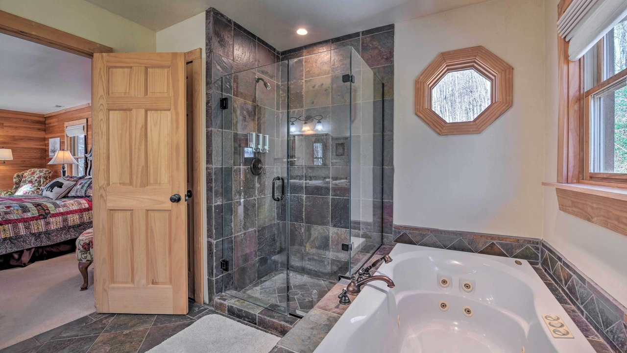 Photo of Bathroom in Waynesville