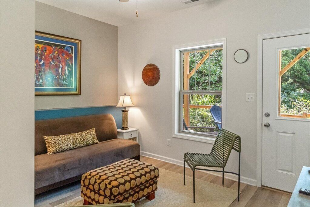 Photo of Livingroom in Weaverville