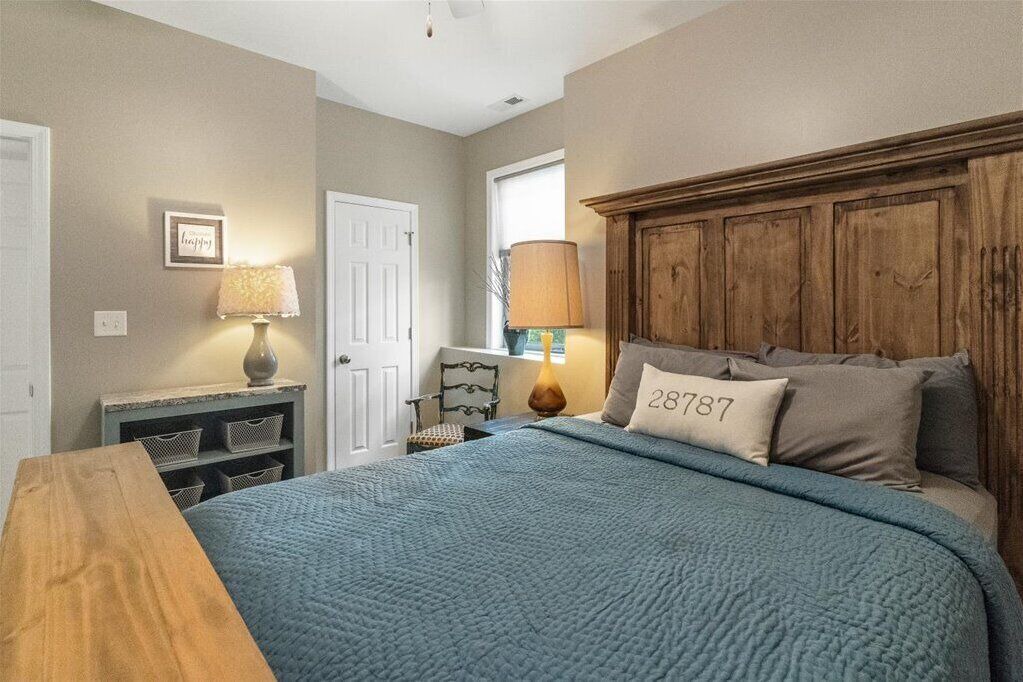 Photo of Bedroom in Weaverville