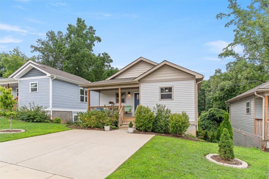 Photo of Outdoor in Weaverville