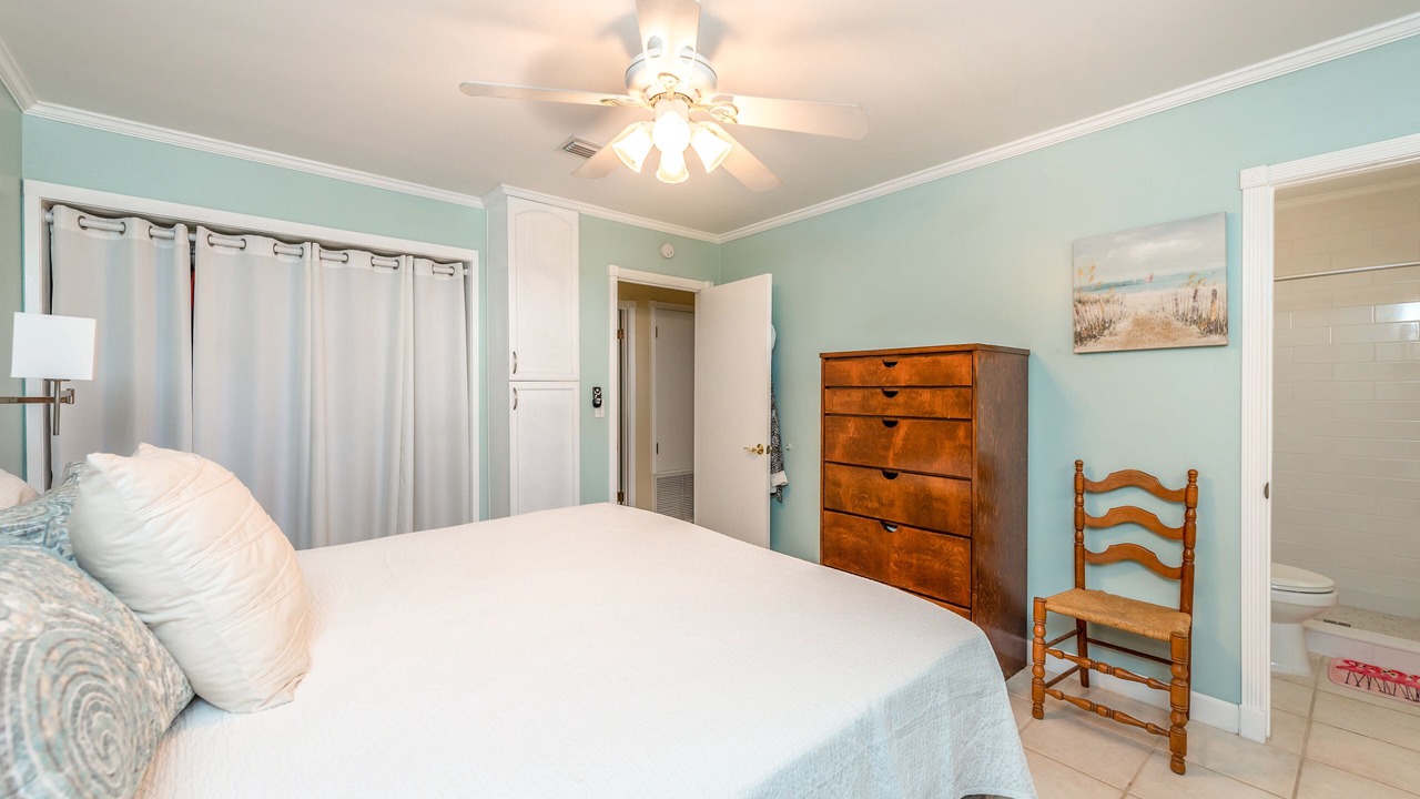 Photo of Bedroom in Holiday Harbor