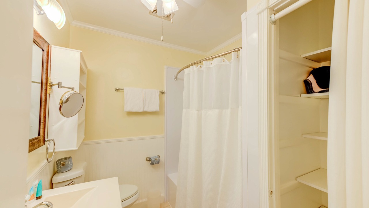Photo of Bathroom in Holiday Harbor