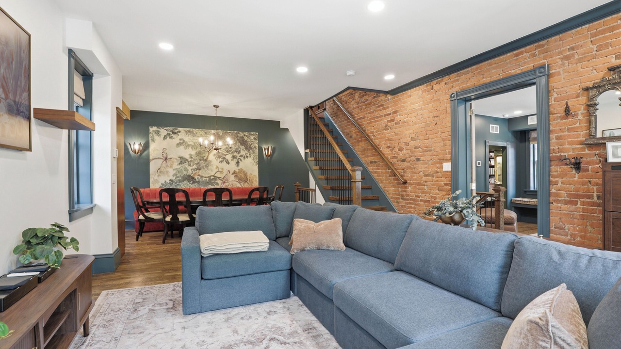 Photo of Livingroom in Lancaster