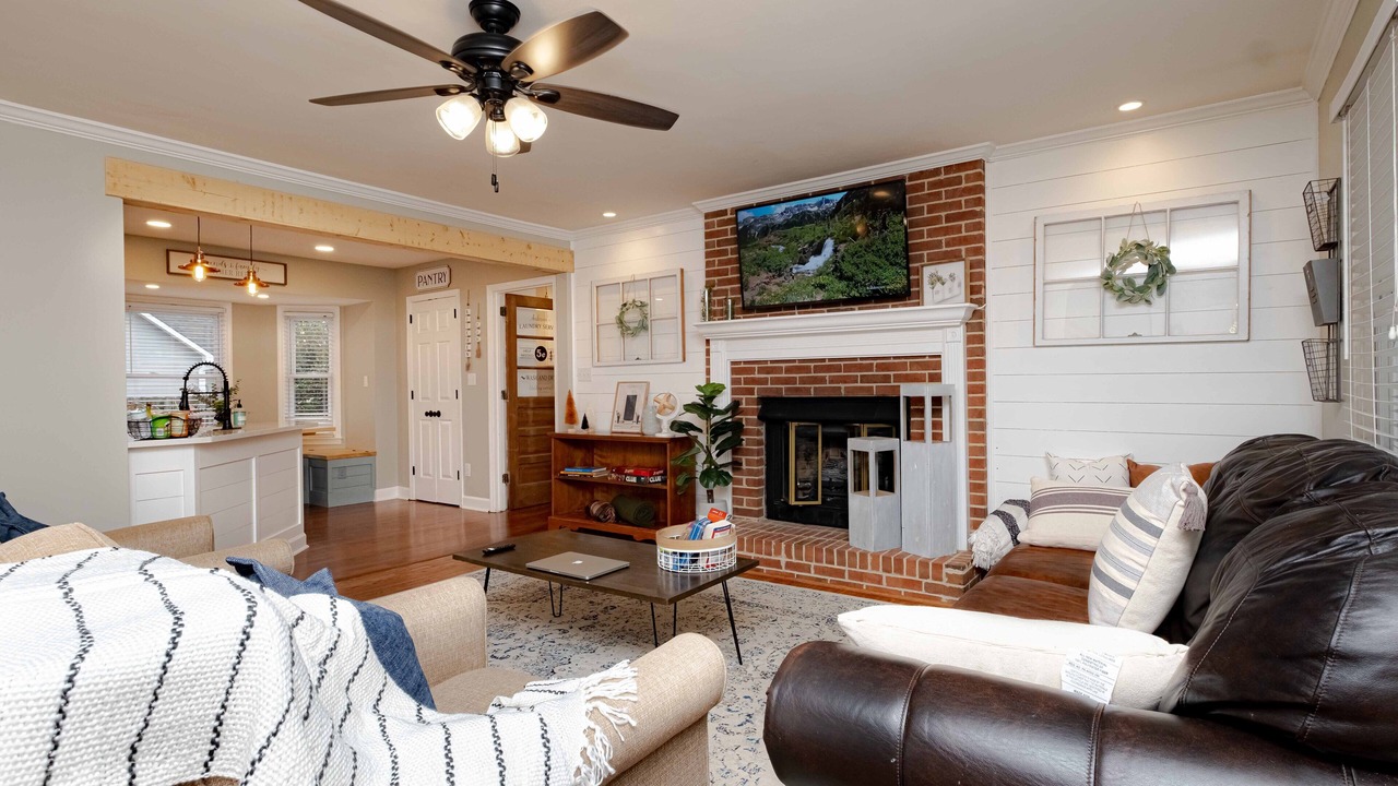 Photo of Livingroom in Madison