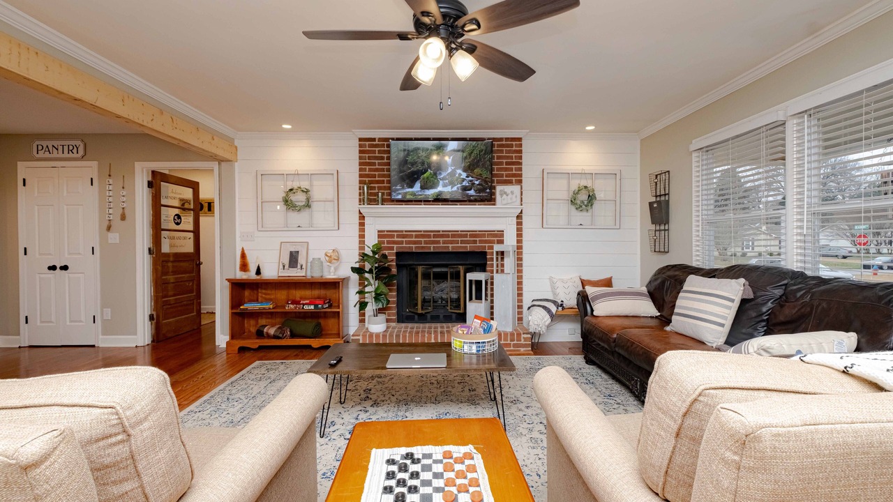 Photo of Livingroom in Madison