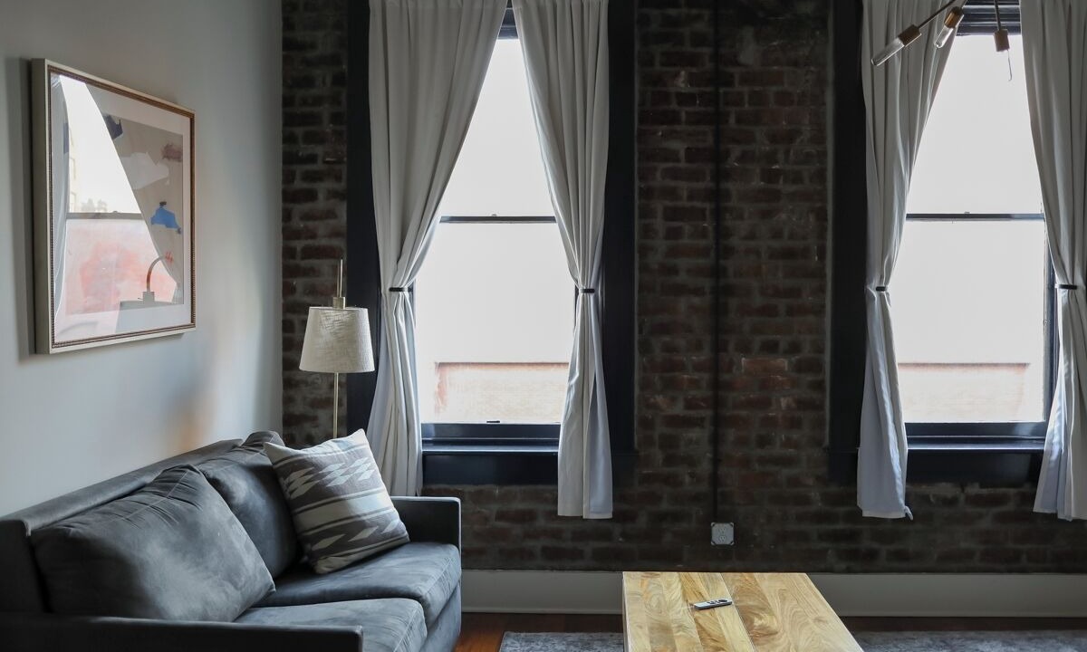 Photo of Livingroom in Historic District - North